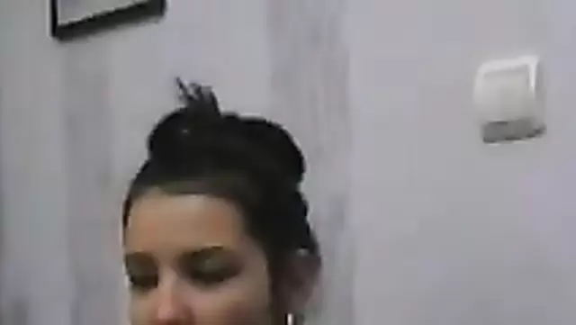 دختر جوون ازبک که بدش نمیاد کونشو نشون بده